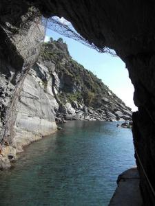 Cave in Vernazza
